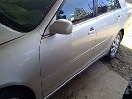 2002 TOYOTA CAMRY SILVER XLE 3.0  AT.  Z24887